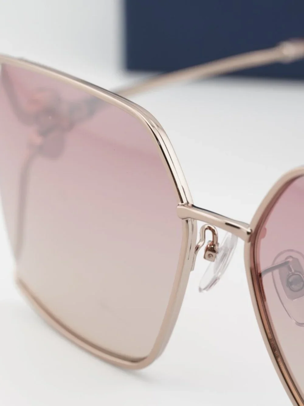 Chopard SCHG68S A32X Butterfly Sunglasses - Gold / Red Gradient - Picture 2 of 9